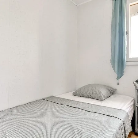 Viktoria Apartamento *